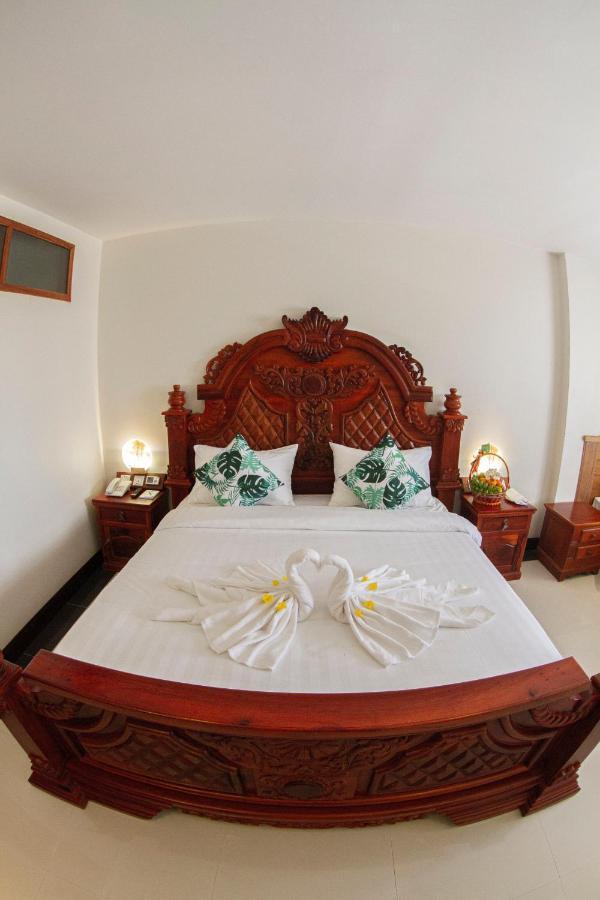Kampong Thom Palace Hotel エクステリア 写真