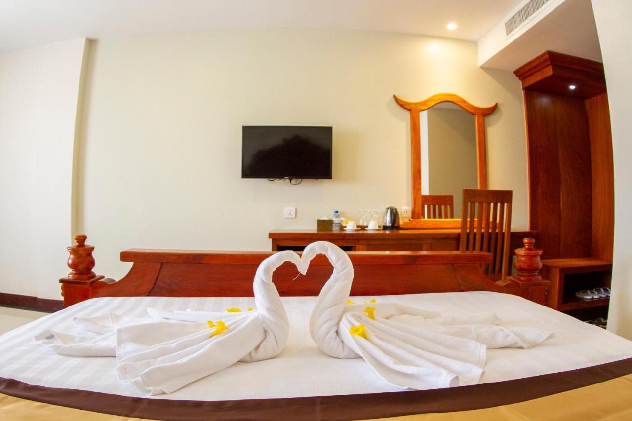 Kampong Thom Palace Hotel エクステリア 写真